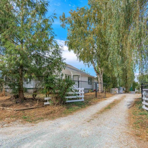 Photo 3 at 23891 0 Avenue, Campbell Valley, Langley