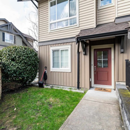 Photo 4 at 1 - 21867 50 Avenue, Murrayville, Langley