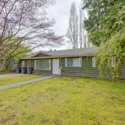 Photo 2 at 10174 143a Street, Whalley, North Surrey