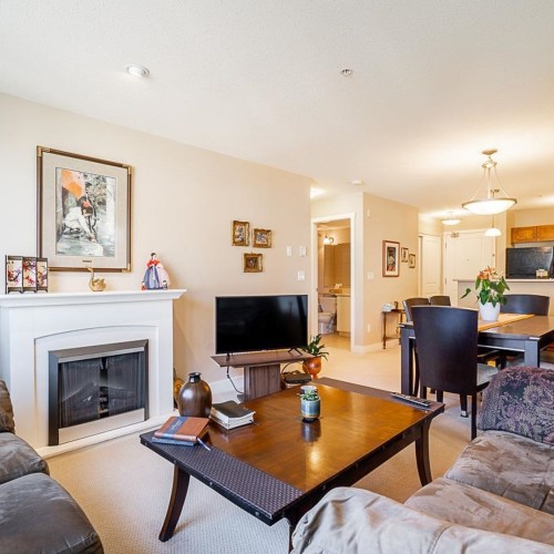 Photo 14 at 305 - 15265 17a Avenue, King George Corridor, South Surrey White Rock