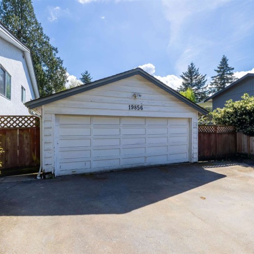 Photo 4 at 19856 44 Avenue, Brookswood Langley, Langley