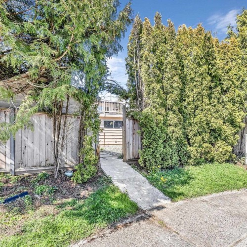Photo 34 at 6522 196 Street, Willoughby Heights, Langley