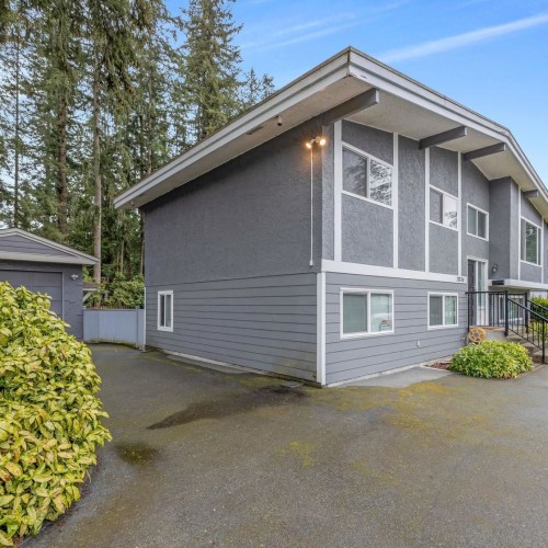 Photo 1 at 20734 39a Avenue, Brookswood Langley, Langley