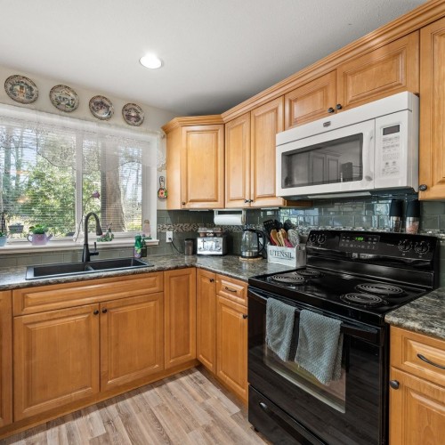 Photo 23 at 20155 36 Avenue, Brookswood Langley, Langley