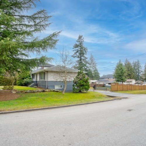 Photo 3 at 14123 113a Avenue, Bolivar Heights, North Surrey