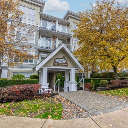 Photo 1 at 303 - 15299 17a Avenue, King George Corridor, South Surrey White Rock