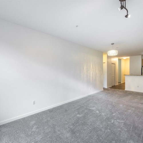 Photo 7 at 303 - 15299 17a Avenue, King George Corridor, South Surrey White Rock