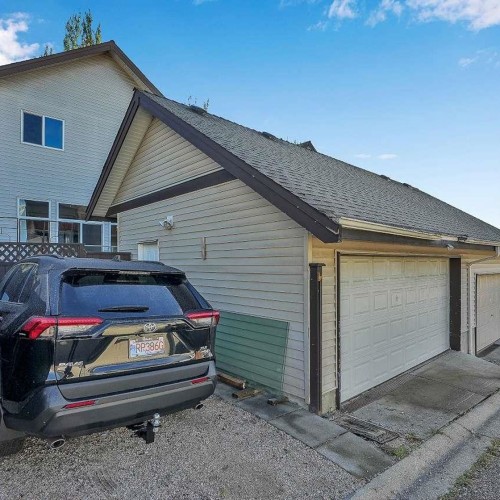 Photo 34 at 6949 201a Street, Willoughby Heights, Langley