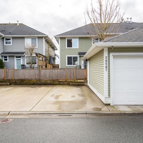 Photo 37 at 20587 84 Avenue, Willoughby Heights, Langley