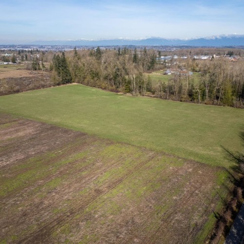 Photo 5 at 22733 40 Avenue, Campbell Valley, Langley