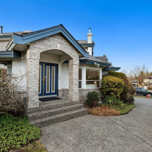 Photo 2 at 10109 171a Street, Fraser Heights, North Surrey