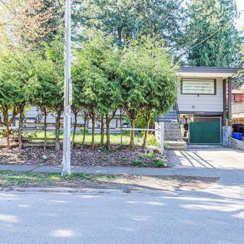 Photo 6 at 12902 106 Avenue, Whalley, North Surrey