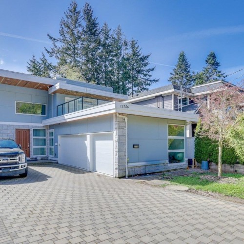 Photo 3 at 13756 Bluff Road North, White Rock, South Surrey White Rock