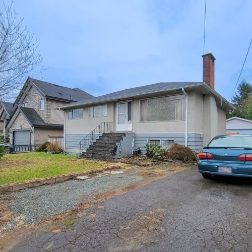 Photo 1 at 14650 111a Avenue, Bolivar Heights, North Surrey