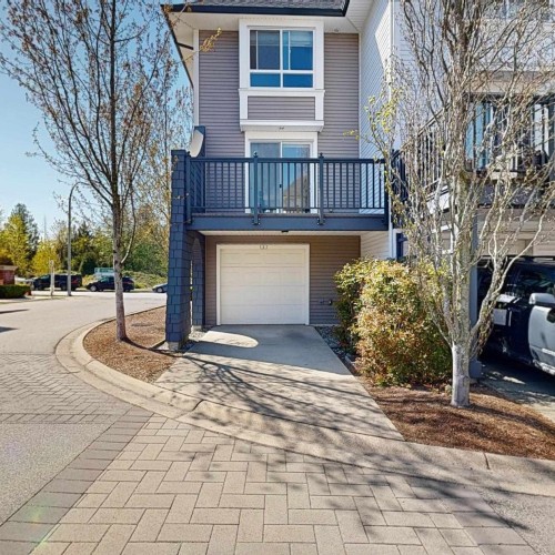 Photo 5 at 4 - 8438 207a Street, Willoughby Heights, Langley