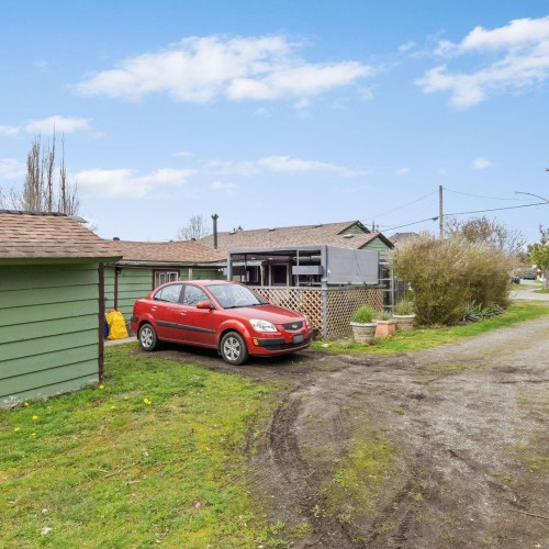 Photo 14 at 21528 Old Yale Road, Murrayville, Langley