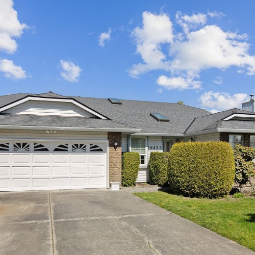 Photo 1 at 16423 11a Avenue, King George Corridor, South Surrey White Rock