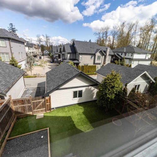 Photo 12 at 20487 82 Avenue, Willoughby Heights, Langley