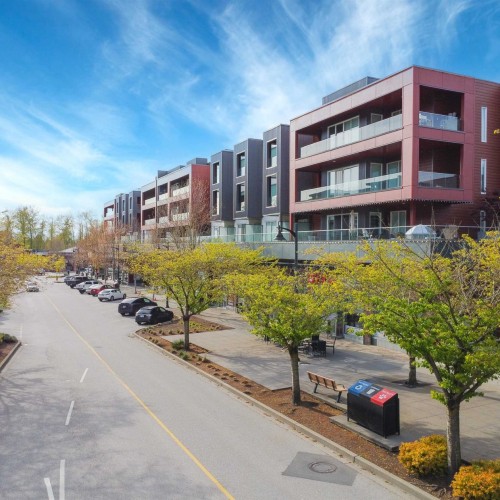 Photo 17 at 315 - 20728 Willoughby Town Centre Drive, Willoughby Heights, Langley