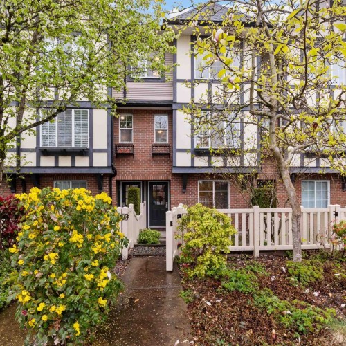 Photo 2 at 28 - 20875 80 Avenue, Willoughby Heights, Langley