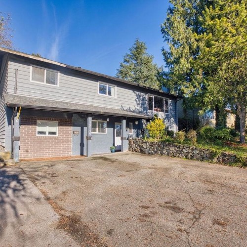 Photo 2 at 15135 86 Avenue, Bear Creek Green Timbers, Surrey Photo 2 at 15135 86 Avenue, Bear Creek Green Timbers, Surrey