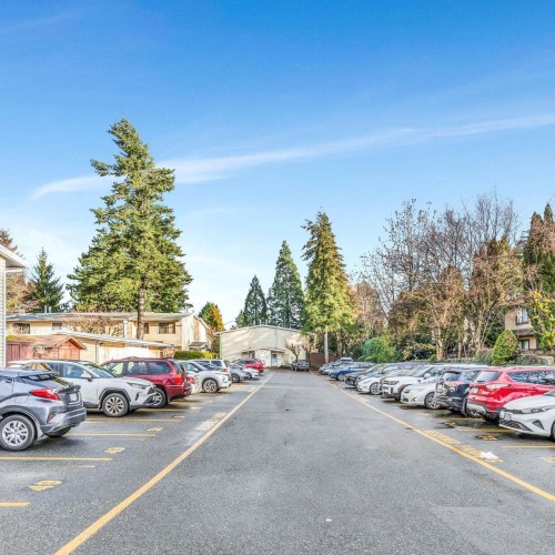 Photo 4 at 1 - 9400 122 Street, Queen Mary Park Surrey, Surrey Photo 4 at 1 - 9400 122 Street, Queen Mary Park Surrey, Surrey