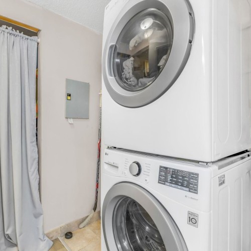 Photo 12 at 1 - 9400 122 Street, Queen Mary Park Surrey, Surrey Photo 12 at 1 - 9400 122 Street, Queen Mary Park Surrey, Surrey