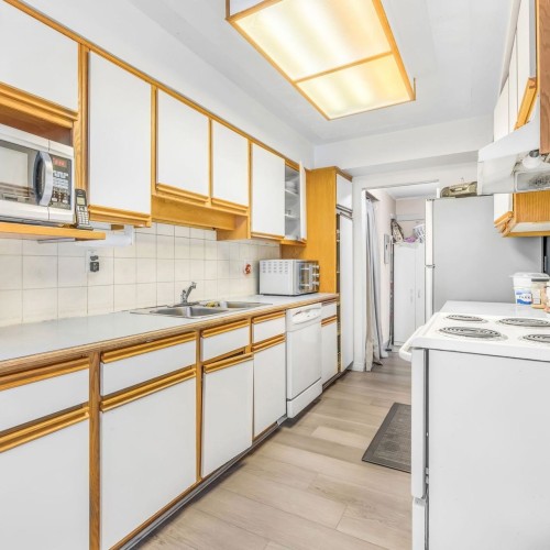 Photo 16 at 1 - 9400 122 Street, Queen Mary Park Surrey, Surrey Photo 16 at 1 - 9400 122 Street, Queen Mary Park Surrey, Surrey