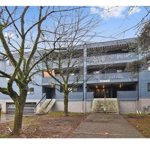 Photo 3 at 105 17661 58a Avenue, Cloverdale BC, Cloverdale Photo 3 at 105 17661 58a Avenue, Cloverdale BC, Cloverdale