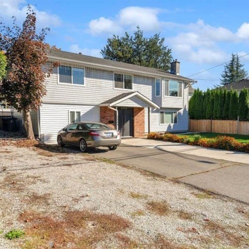 Photo 1 at 5774 180 Street, Cloverdale BC, Cloverdale Photo 1 at 5774 180 Street, Cloverdale BC, Cloverdale