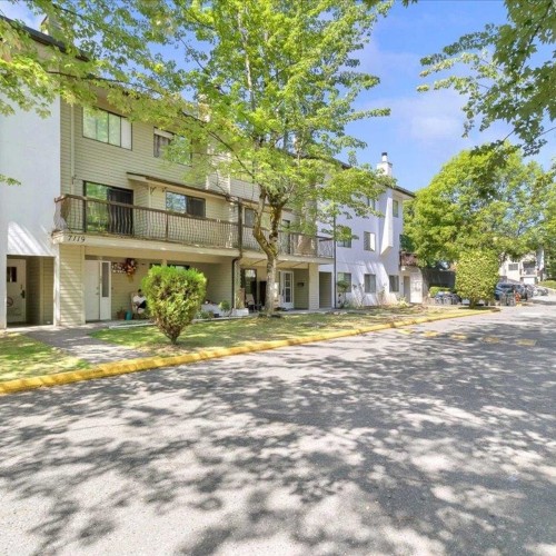 Photo 2 at 204 - 7119 133 Street, West Newton, Surrey Photo 2 at 204 - 7119 133 Street, West Newton, Surrey