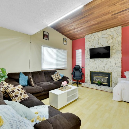 Photo 3 at 7390 129 Street, West Newton, Surrey Photo 3 at 7390 129 Street, West Newton, Surrey