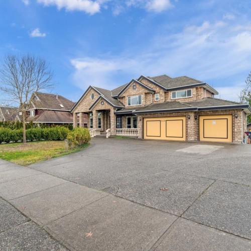 Photo 2 at 8438 171a Street, Fleetwood Tynehead, Surrey Photo 2 at 8438 171a Street, Fleetwood Tynehead, Surrey