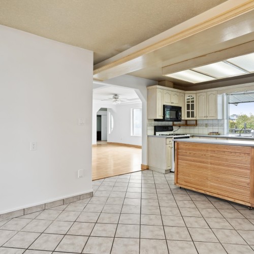 Photo 4 at 6129 126 Street, Panorama Ridge, Surrey Photo 4 at 6129 126 Street, Panorama Ridge, Surrey