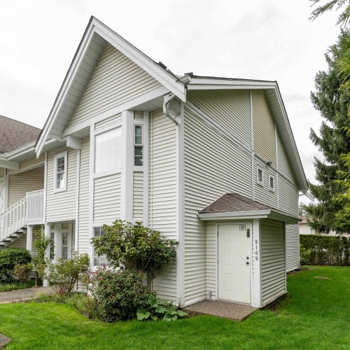 Photo 3 at 209 - 9109 154 Street, Fleetwood Tynehead, Surrey Photo 3 at 209 - 9109 154 Street, Fleetwood Tynehead, Surrey