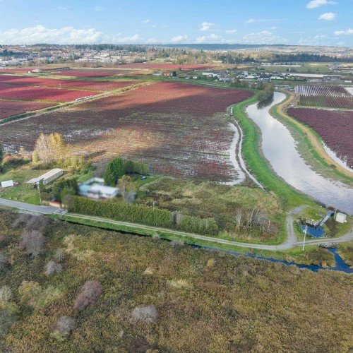 Photo 3 at 15729 48 Avenue, Serpentine, Cloverdale Photo 3 at 15729 48 Avenue, Serpentine, Cloverdale