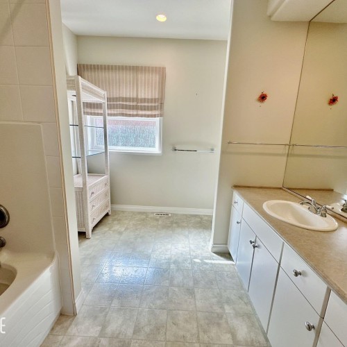 Photo 22 at 9493 163 Street, Fleetwood Tynehead, Surrey Photo 22 at 9493 163 Street, Fleetwood Tynehead, Surrey