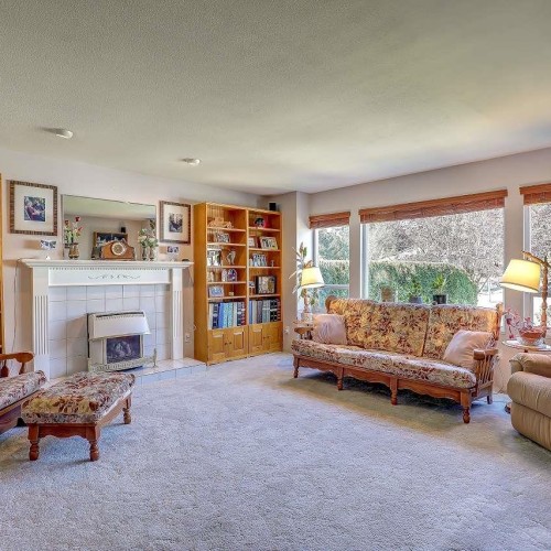 Photo 4 at 7852 167a Street, Fleetwood Tynehead, Surrey Photo 4 at 7852 167a Street, Fleetwood Tynehead, Surrey