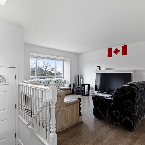 Photo 4 at 14269 89a Avenue, Bear Creek Green Timbers, Surrey Photo 4 at 14269 89a Avenue, Bear Creek Green Timbers, Surrey