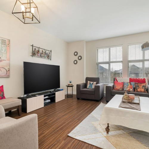 Photo 2 at 7 - 18211 70 Avenue, Cloverdale BC, Cloverdale Photo 2 at 7 - 18211 70 Avenue, Cloverdale BC, Cloverdale