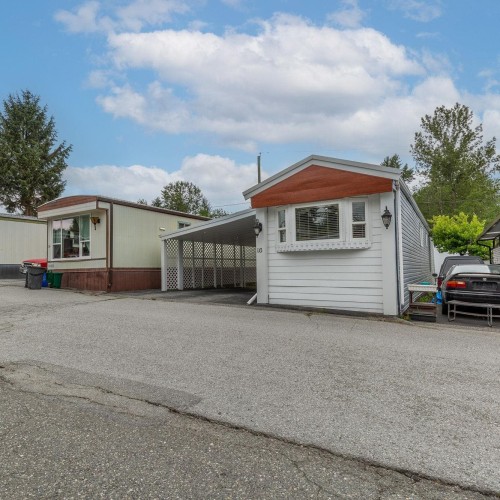 Photo 4 at 16 - 8266 King George Boulevard, Bear Creek Green Timbers, Surrey Photo 4 at 16 - 8266 King George Boulevard, Bear Creek Green Timbers, Surrey