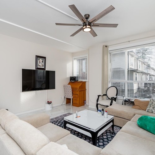 Photo 4 at 42 - 8355 164 Street, Fleetwood Tynehead, Surrey Photo 4 at 42 - 8355 164 Street, Fleetwood Tynehead, Surrey