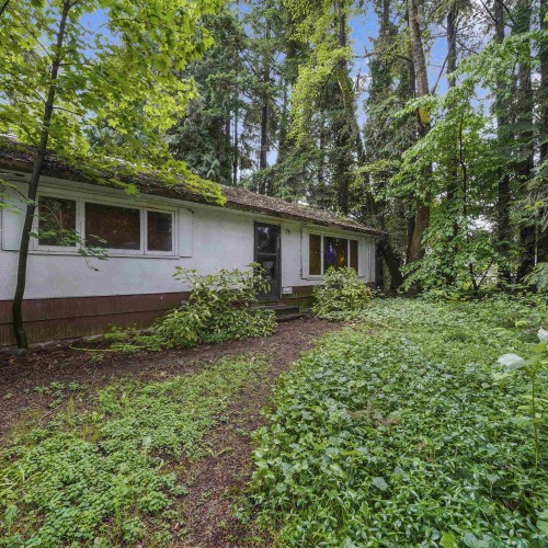 Photo 3 at 14924 90a Avenue, Bear Creek Green Timbers, Surrey Photo 3 at 14924 90a Avenue, Bear Creek Green Timbers, Surrey