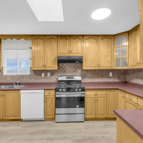 Photo 10 at 16390 48 Avenue, Cloverdale BC, Cloverdale Photo 10 at 16390 48 Avenue, Cloverdale BC, Cloverdale