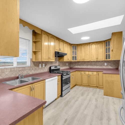 Photo 11 at 16390 48 Avenue, Cloverdale BC, Cloverdale Photo 11 at 16390 48 Avenue, Cloverdale BC, Cloverdale