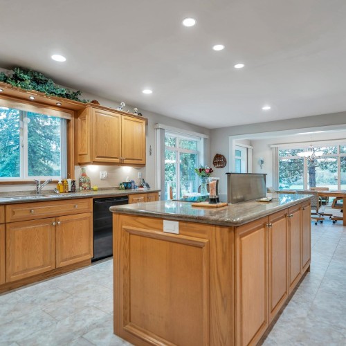 Photo 6 at 9385 173a Street, Fleetwood Tynehead, Surrey Photo 6 at 9385 173a Street, Fleetwood Tynehead, Surrey