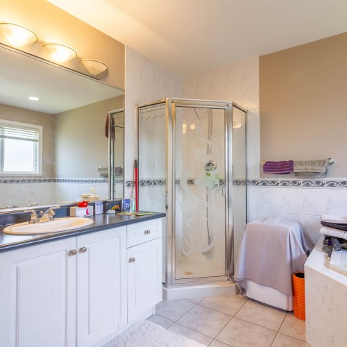 Photo 15 at 16286 80a Avenue, Fleetwood Tynehead, Surrey Photo 15 at 16286 80a Avenue, Fleetwood Tynehead, Surrey