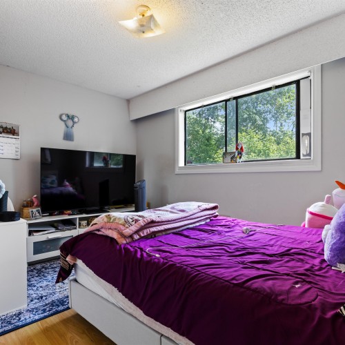 Photo 16 at 8864 Ursus Crescent, Bear Creek Green Timbers, Surrey Photo 16 at 8864 Ursus Crescent, Bear Creek Green Timbers, Surrey