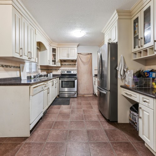 Photo 5 at 7652 124 Street, West Newton, Surrey Photo 5 at 7652 124 Street, West Newton, Surrey