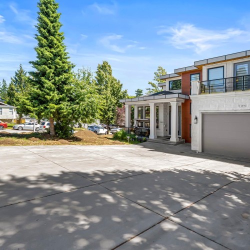 Photo 2 at 14292 69 Avenue, East Newton, Surrey Photo 2 at 14292 69 Avenue, East Newton, Surrey